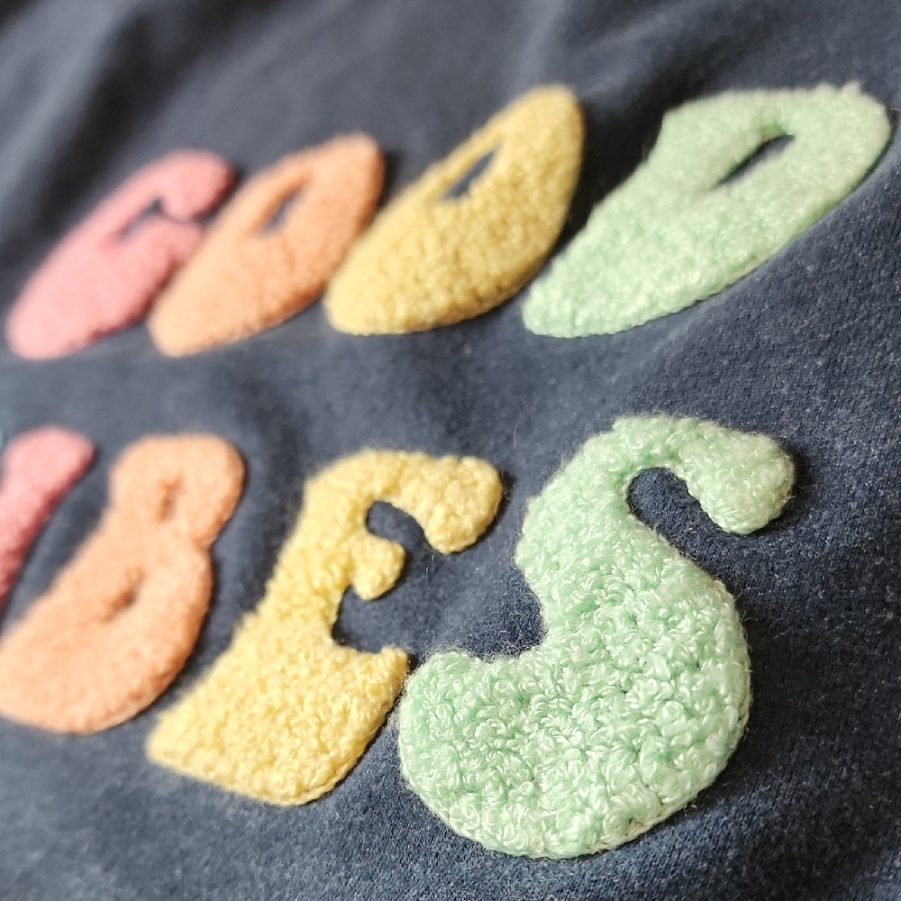 WILDFOX | Blue Dopamine Barbiecore Sweatshirt with Colorful Pastel Design | 2X - Picture 7 of 10